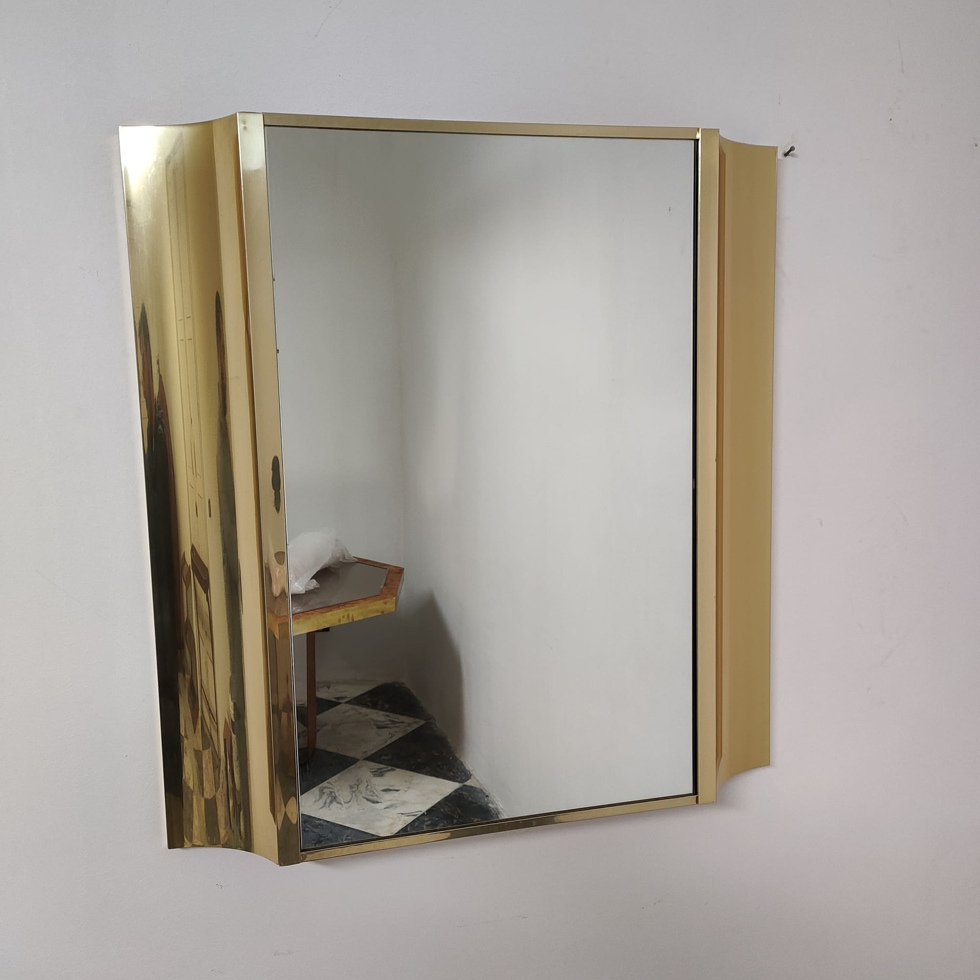 visionidepoca-square-mirror-70s-in-brass-and-steel-detail-close-up-3