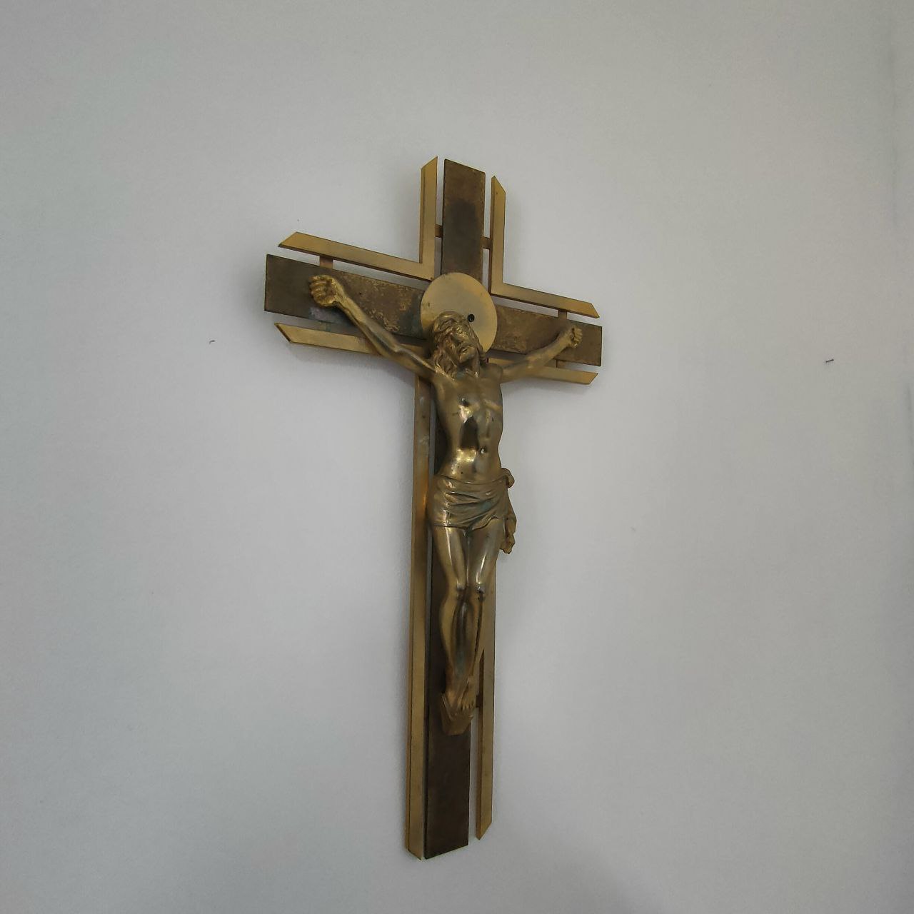 visioni-depoca-visionidepoca-crucifix-brass-iron-70s-made-italy-furniture-vintage-design-collecting-rarity-original-1