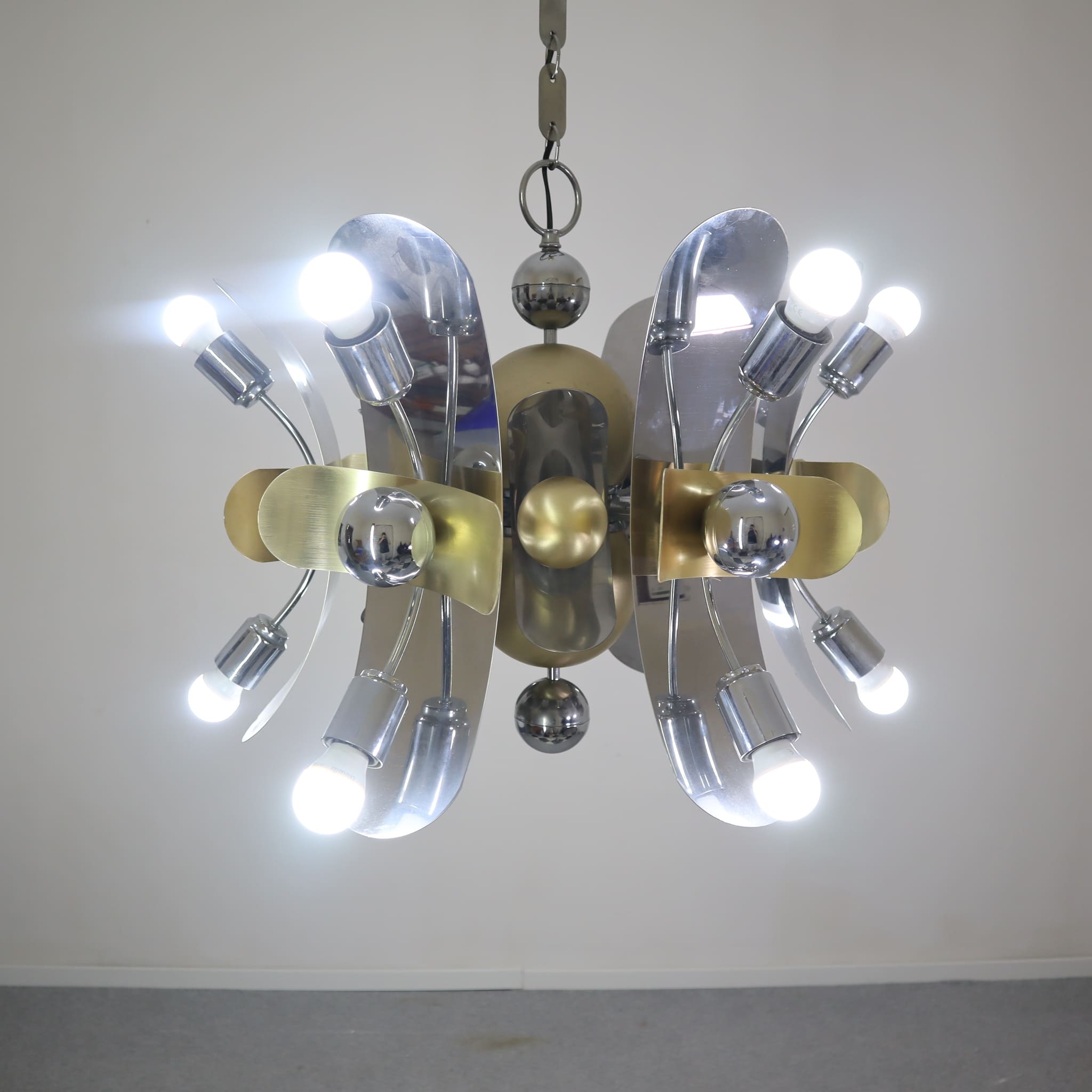 visionidepoca-visioni-depoca-steel-brass-chandelier-space-age-70s-12-lights-lighting-furniture-design-vintage-modern-made-italy-4