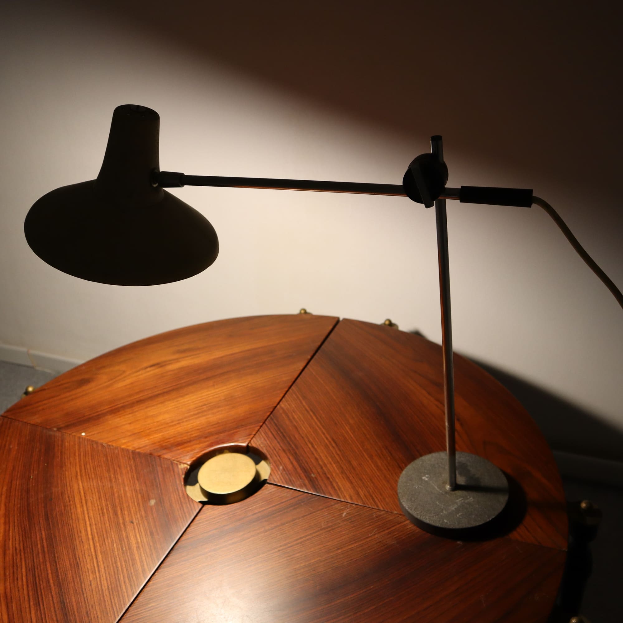 visionidepoca-visioni-depoca-adjustable-lamp-60s-steel-aluminium-furniture-modern-vintage-made-italy-4