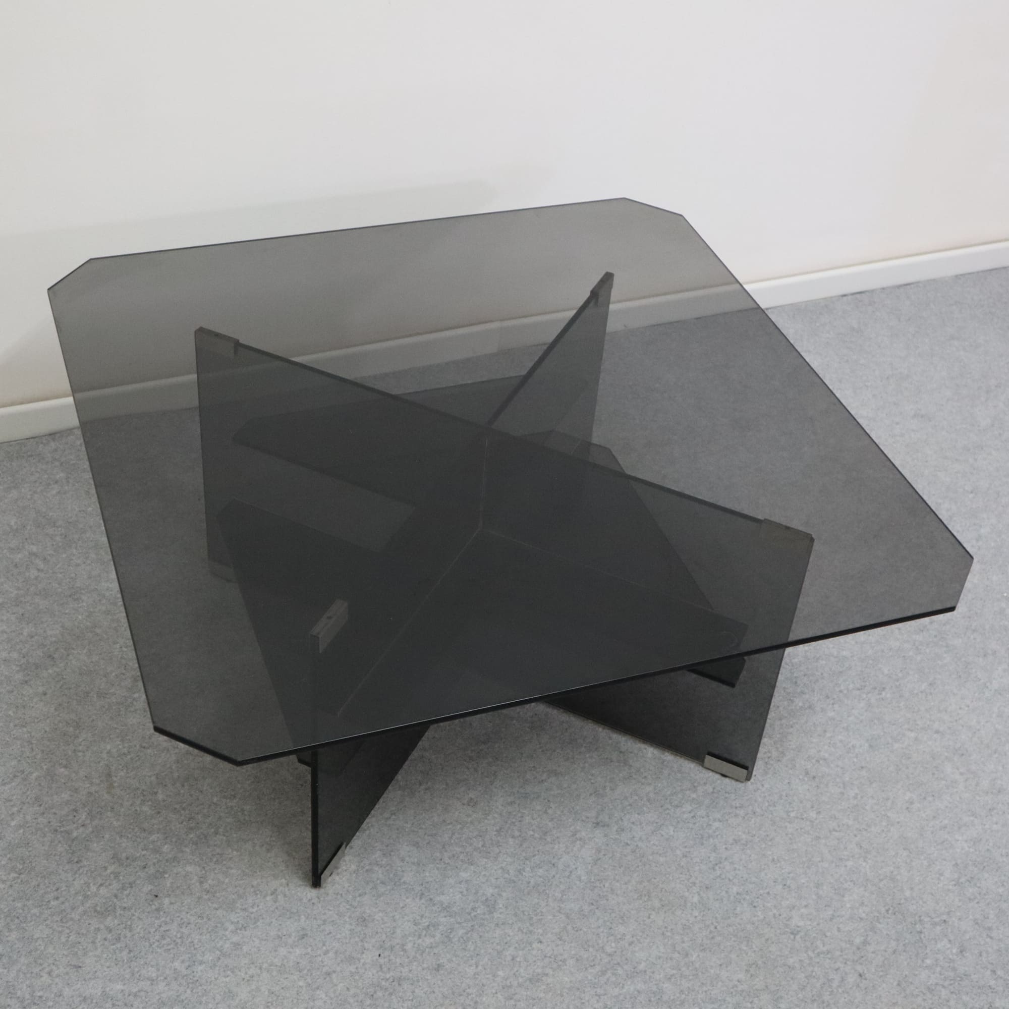 visionidepoca-visioni-depoca-small-table-smoked-glass-70s-gallotti-radice-furniture-design-vintage-made-italy-2