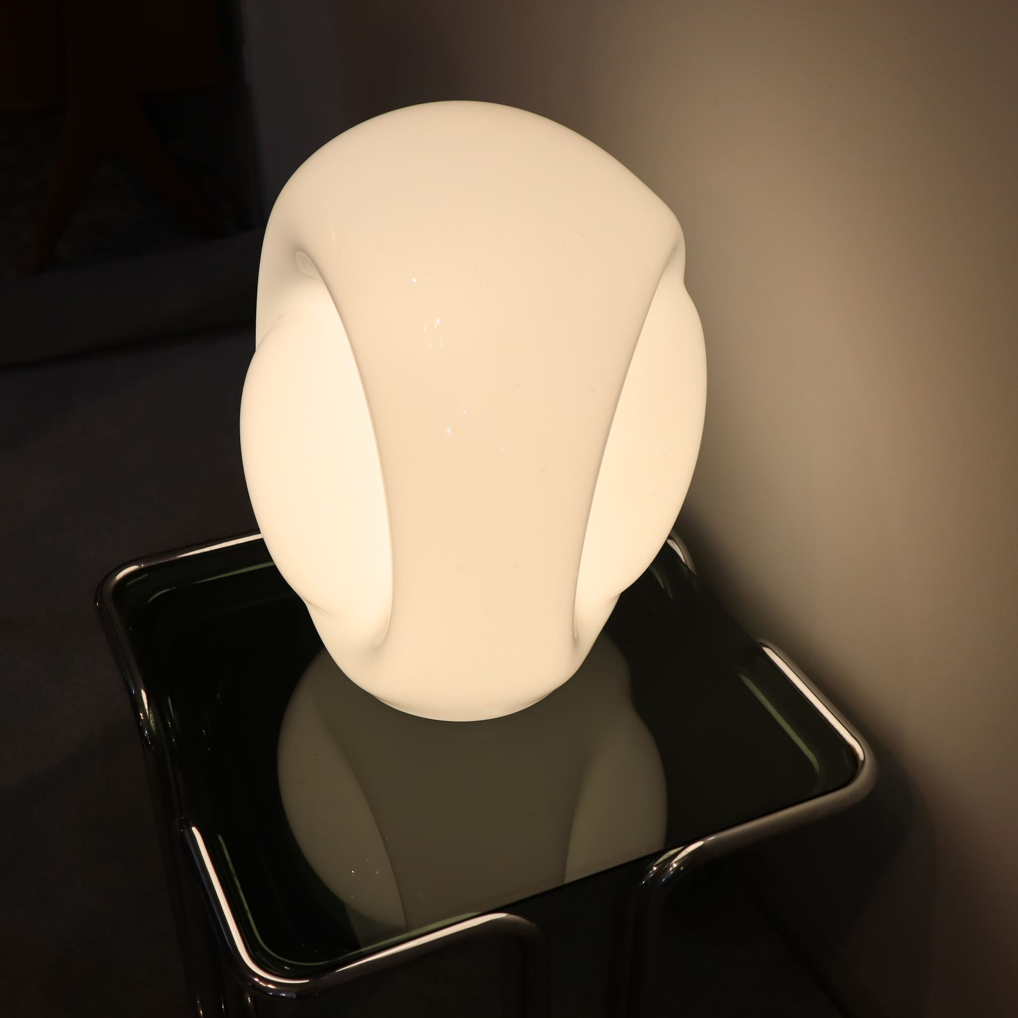 visionidepoca-lighting-1970s-table-lamp-munega-vistosi-blown-murano-glass-first-edition-large-model-1978-detail-of-light-on