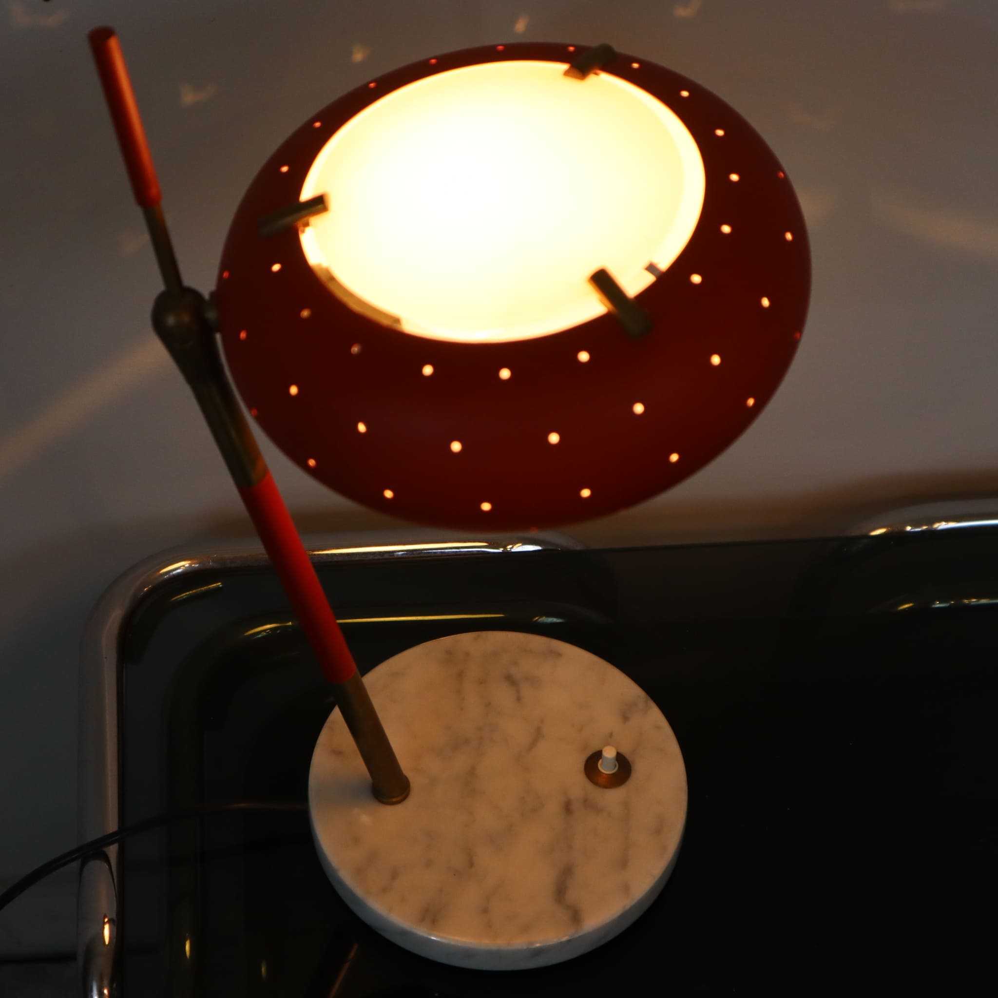 visionidepoca-lighting-table-lamp-stilux-milan-1950s-with-marble-base-lit-upper detail