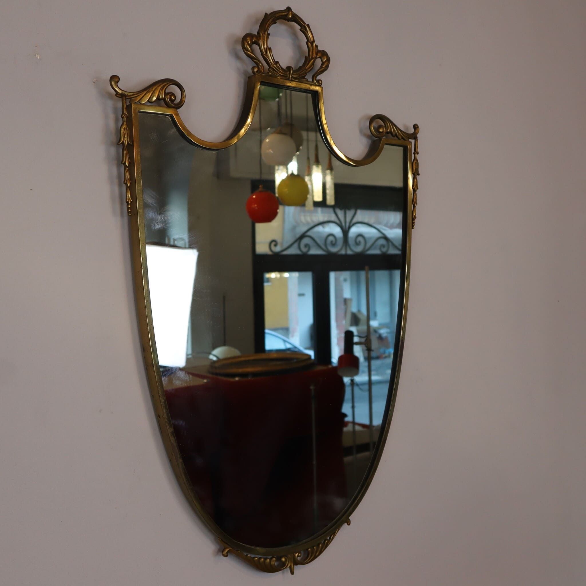 visionidepoca-modernariato-consolle-specchio-vintage-anni-50-in-ottone-e-marmo-di-carrara-made-in-italy-dettaglio-specchio