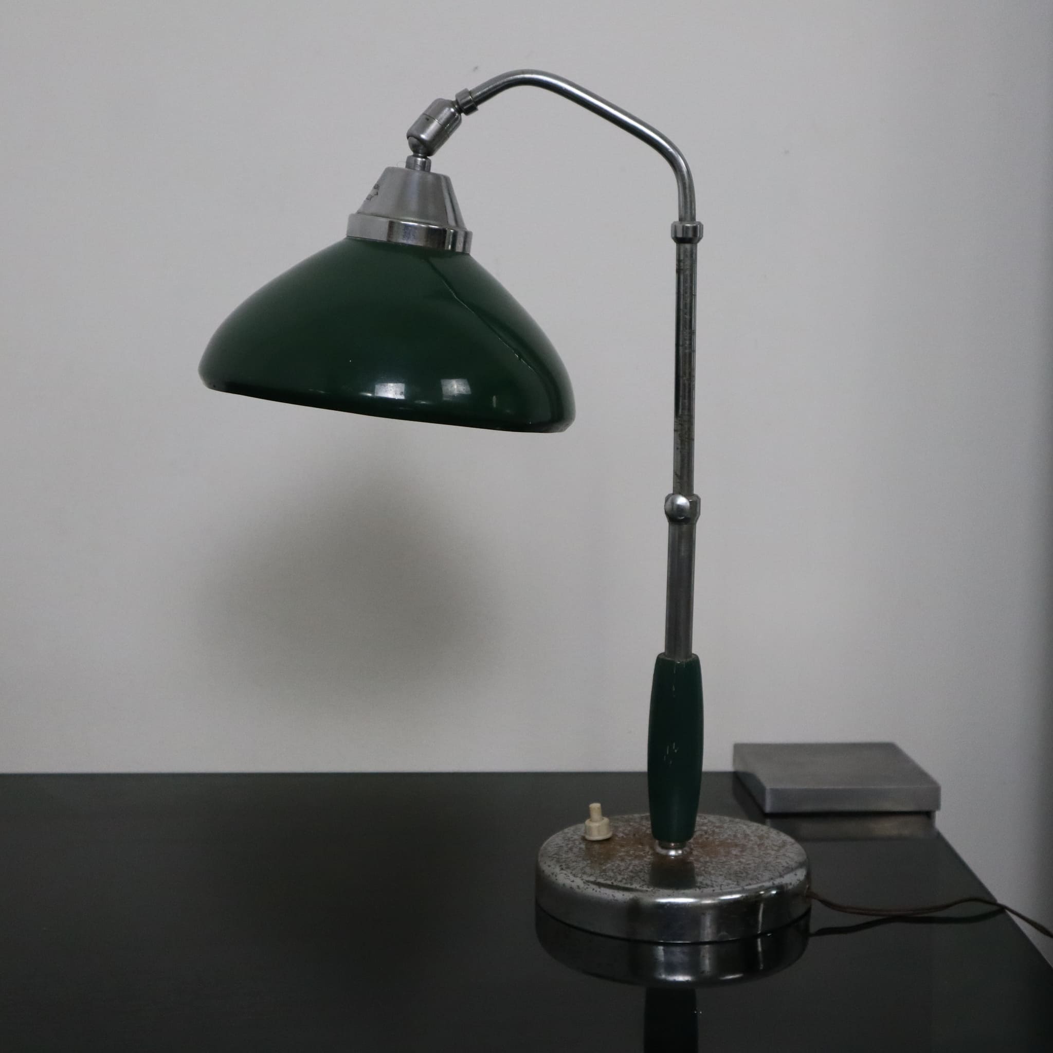 visionidepoca-modernariato-lampada-ministeriale-anni-30-lariolux-metallo-cromato