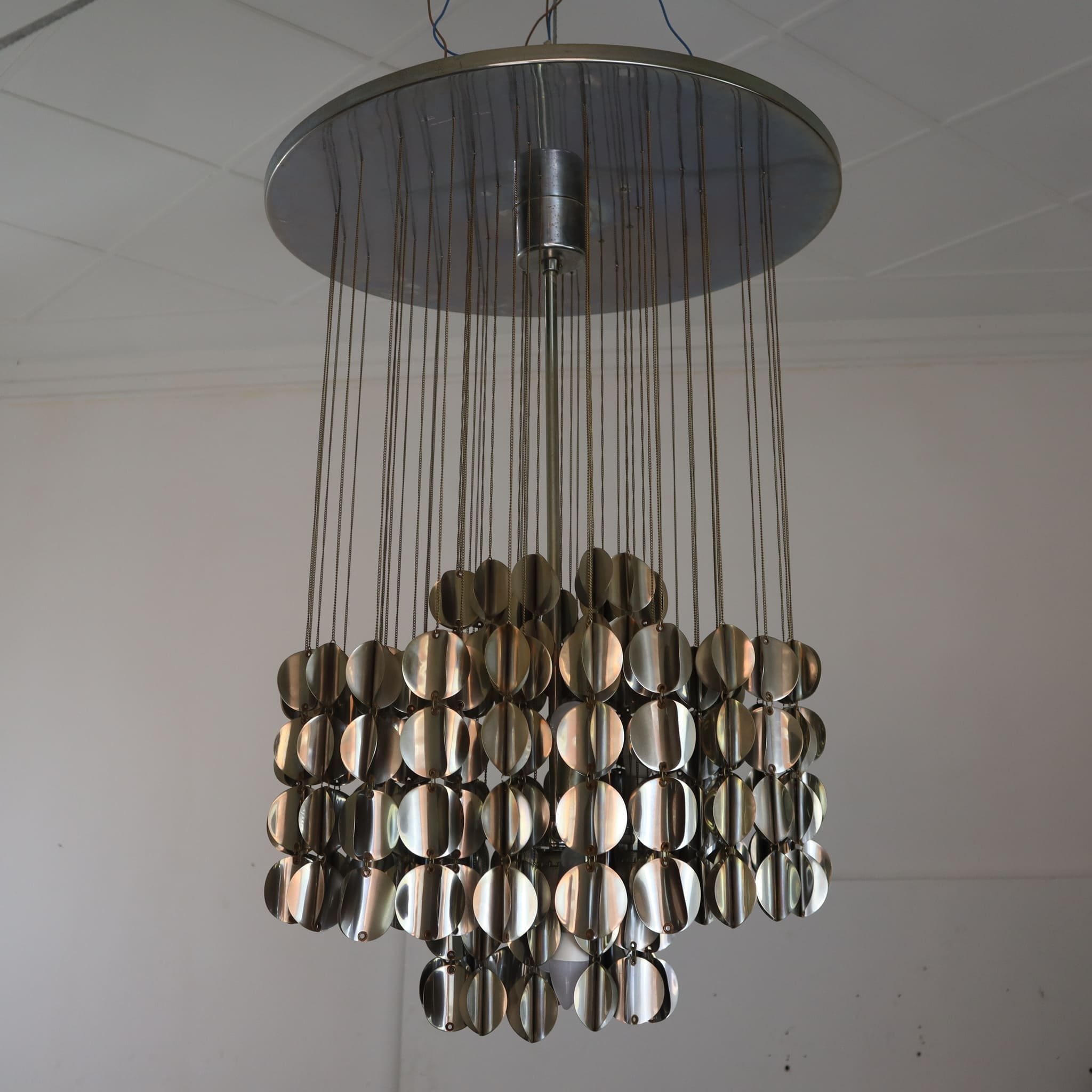 visionidepoca-modern-antique-chandelier-with-steel-pendants-from-the-70s-front-view