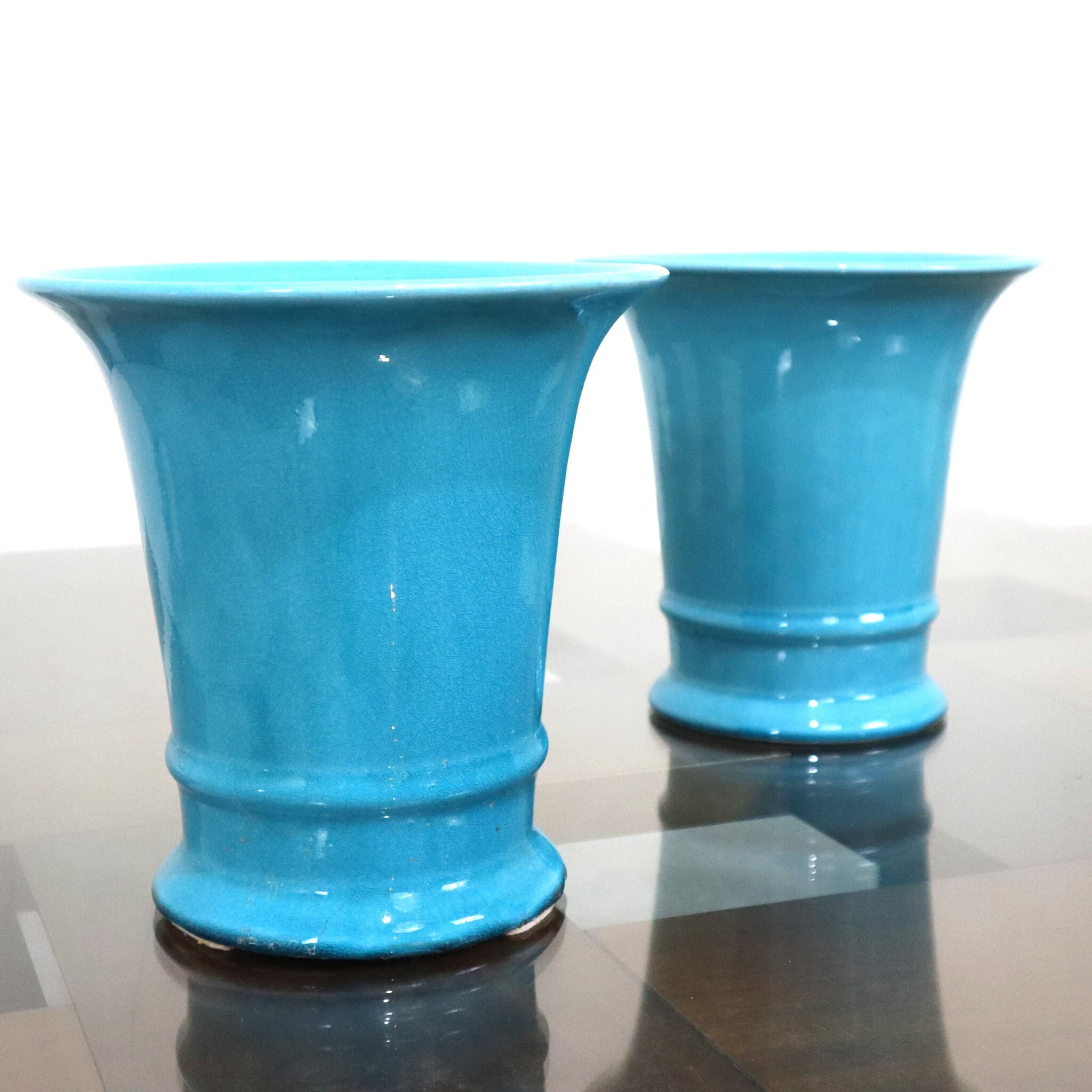 pair-of-sia-marka-vases-2000s-porcelain-frontal-lateral-visionidepoca