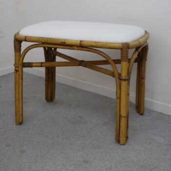 Coppia di sgabelli in rattan e bambù tessuto bouclé bianco, Italia, 1970s - immagine 5