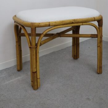 Coppia di sgabelli in rattan e bambù tessuto bouclé bianco, Italia, 1970s - immagine 4