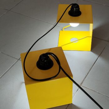 Lampada modulare gialla in metallo anni 80, Italia - immagine 3