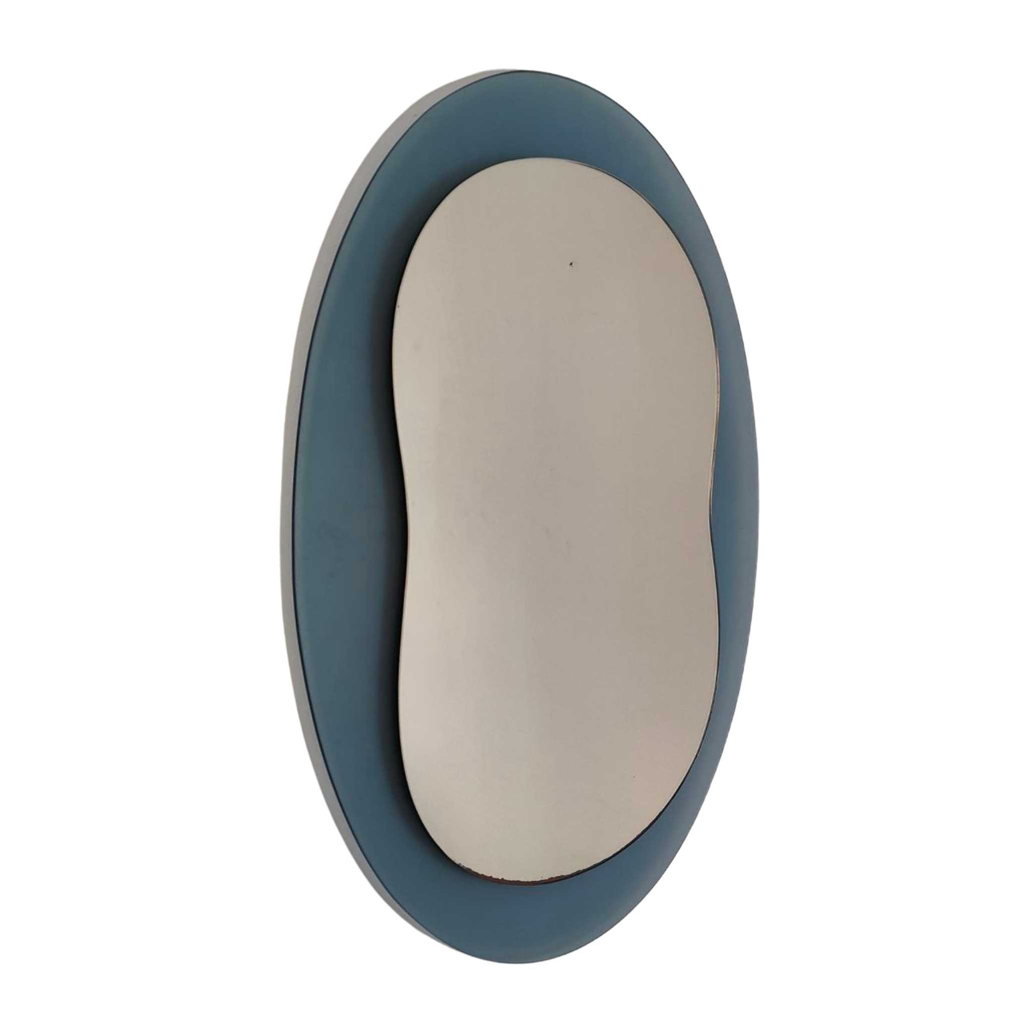 Specchio ovale in vetro blu italiano nello stile di Veca, anni ’70