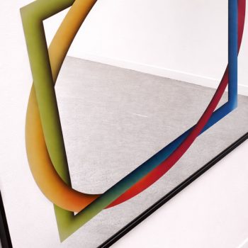 Specchio geometrico serigrafato di Rogelio Polesello per Morphos Acerbis anni 70 - immagine 3