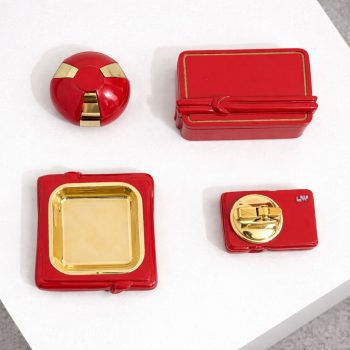 Set da fumo vintage anni ’70 in ceramica smaltata rossa e ottone - immagine 3