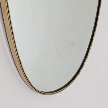 Specchio anni ’50 in ottone a forma di scudo stile Gio Ponti Mid-Century Modern - immagine 6