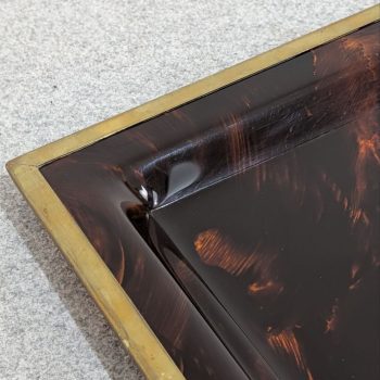 Vassoio anni ’70 in lucite effetto tartaruga e ottone stile Dior – Made in Italy - immagine 7