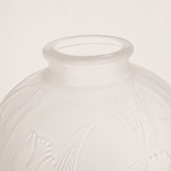 Vaso francese in vetro stile Lalique con motivi floreali, anni ’60 - immagine 5
