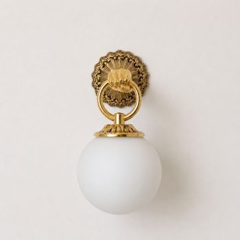 Coppia di applique francesi in stile neoclassico in ottone e vetro, anni 60 - immagine 4