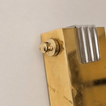 Coppia di appliques italiane in stile gotico a forma di mano in ottone e metallo, anni 70 - immagine 15