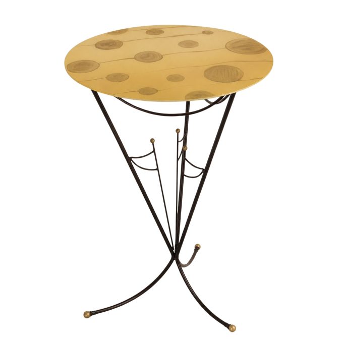visionidepoca-marta-marzotto-design-1980s-side-table-glass-top-metal-brass-structure-front-view-white-bg