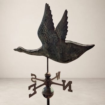 Early 1900s three-dimensional copper weathervane with flying swan - Image 3