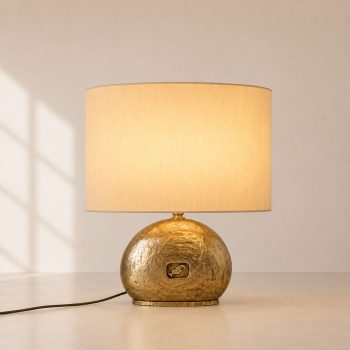Grande lampada italiana anni ’70 in fusione massiccia di ottone - immagine 3
