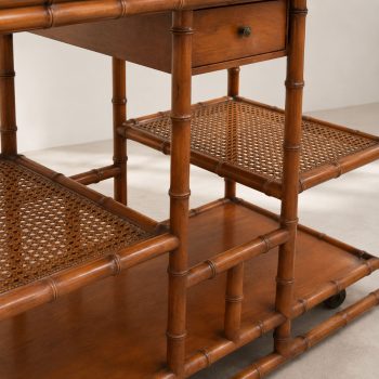 Servante italiana anni ’70 in legno effetto bambù con allunghe e paglia di Vienna - immagine 6