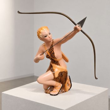 Scultura in ceramica smaltata Diana cacciatrice by Favaro e Cecchetto, anni ’50 - immagine 6