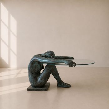 Sculptural coffee table featuring a female nude in bronze, France, 1950s. - Image 5