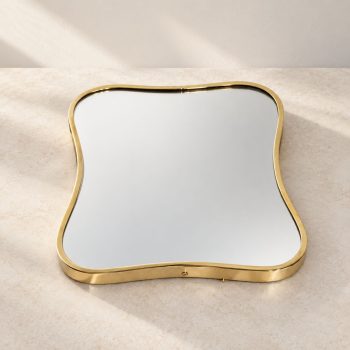 1950s Italian Brass Shield-Shaped Table Vanity Mirror By Gio Ponti - Image 6